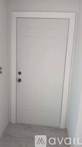 415 Lindenwood Drive 3 Beds Single Family Home for Rent - Photo gallery 1