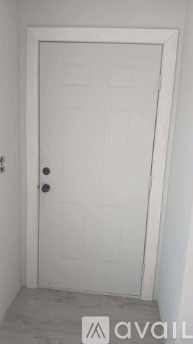 415 Lindenwood Drive 3 Beds Apartment for Rent