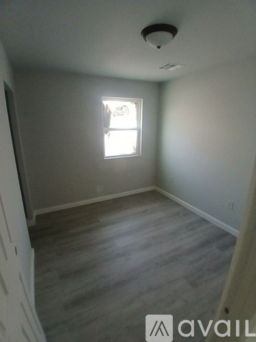 415 Lindenwood Drive 3 Beds Apartment for Rent