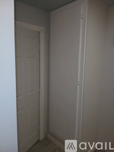 415 Lindenwood Drive 3 Beds Single Family Home for Rent - Photo gallery 3
