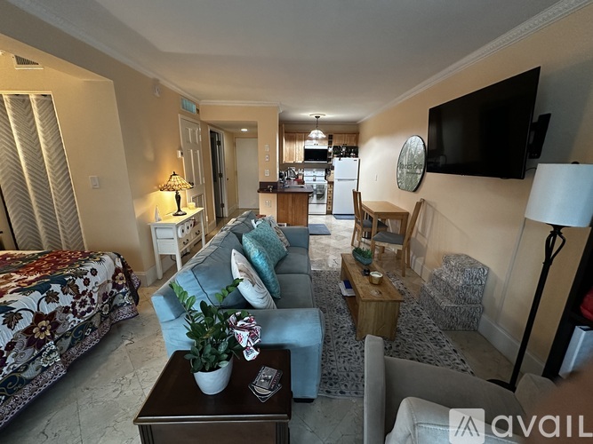 3312 Northside Drive 1 Condo for Rent - Photo gallery 4