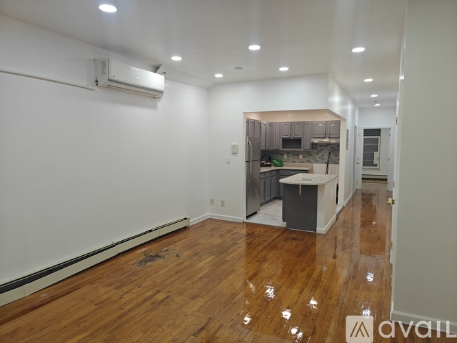 237 Howard Ave 1 Apartment for Rent - Photo gallery 5