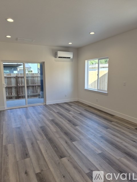 665 E 32Nd Ave 2 Beds Apartment for Rent