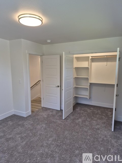 665 E 32Nd Ave 2 Beds Apartment for Rent