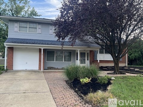 722 Chrysler Avenue 4 Beds Apartment for Rent