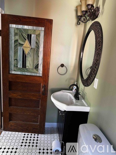 1057 South Pennsylvania Street 3 Beds Apartment for Rent