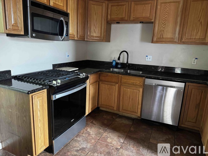 1057 South Pennsylvania Street 3 Beds Single Family Home for Rent - Photo gallery 5