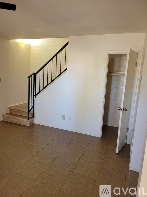 5434 W Sheena Dr 2 Beds Townhouse for Rent - Photo gallery 2