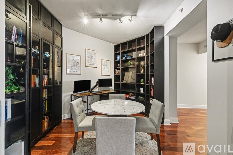 1315 East Boulevard 2 Beds Apartment for Rent - Photo gallery 4