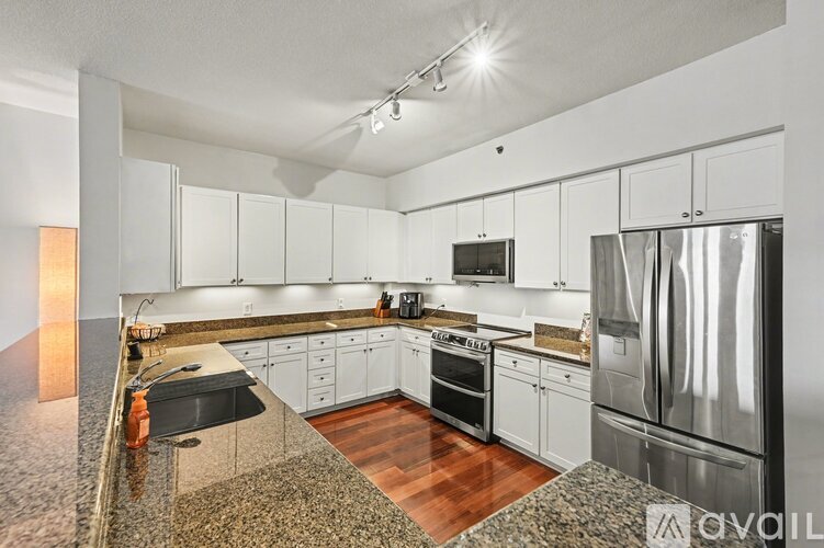 1315 East Boulevard 2 Beds Apartment for Rent - Photo gallery 5
