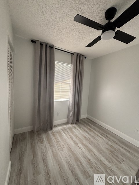 6924 Stonesthrow Circle North 2 Beds Apartment for Rent