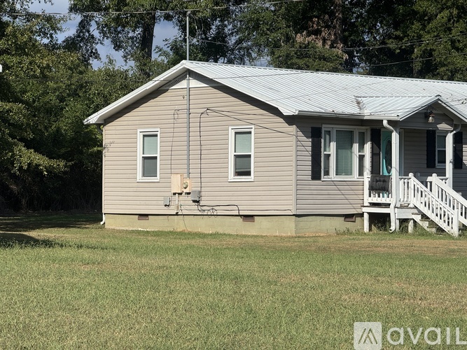 5606 2nd St 3 Beds Single Family Home for Rent - Photo gallery 4