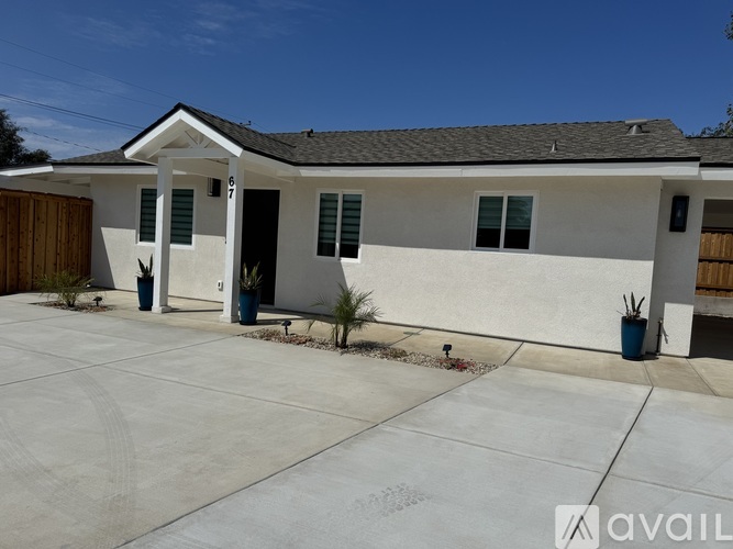 67 Newcastle Cir Unit B 2 Beds Single Family Home for Rent - Photo gallery 1