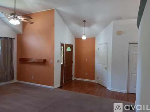 602 Forestdale Dr 3 Beds Apartment for Rent