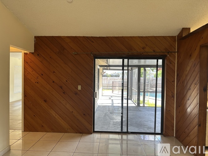 8208 Southwest 12th Place 4 Beds Single Family Home for Rent - Photo gallery 5