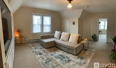 37 Maplewood Avenue 2 Beds Apartment for Rent