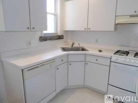 158 Park St 2 Beds Apartment for Rent