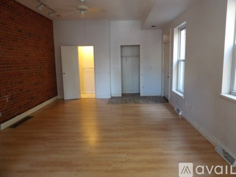 160 Park St 2 Beds Apartment for Rent