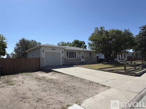3421 East 12Th Street 3 Beds Apartment for Rent