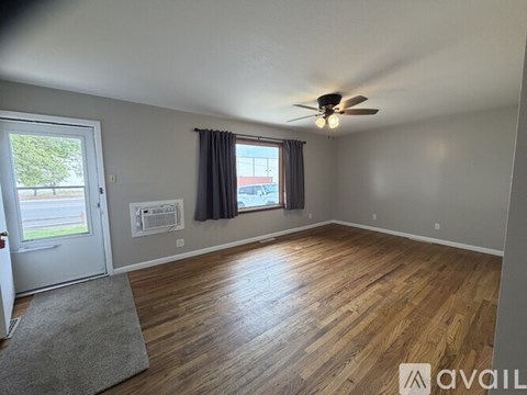 3421 East 12Th Street 3 Beds Apartment for Rent