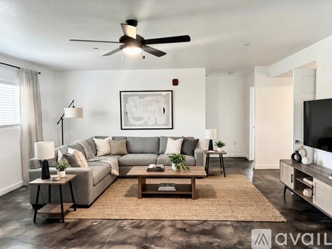 3625 N 16Th St 2 Beds Apartment for Rent