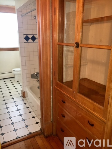 46 Main St 3 Beds Apartment for Rent - Photo gallery 3