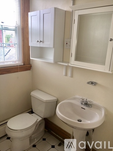 46 Main St 3 Beds Apartment for Rent - Photo gallery 4