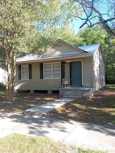 3062 4th St Cir 2 Beds Single Family Home for Rent - Photo gallery 3