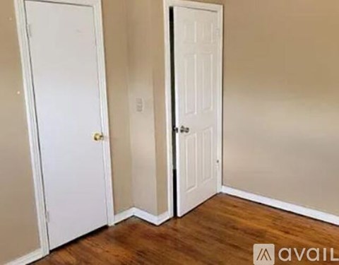 6330 Wilson Blvd 3 Beds Apartment for Rent