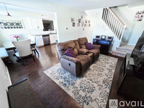 612 Princeton Avenue 3 Beds Apartment for Rent