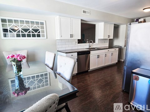 612 Princeton Avenue 3 Beds Apartment for Rent