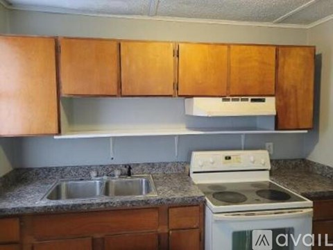 5714 Lexington Ave 2 Beds Apartment for Rent