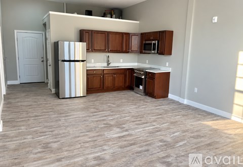 387 Broad St 1 Apartment for Rent