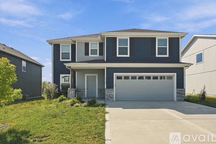 9135 Southwest 2nd St 4 Beds Single Family Home for Rent - Photo gallery 1