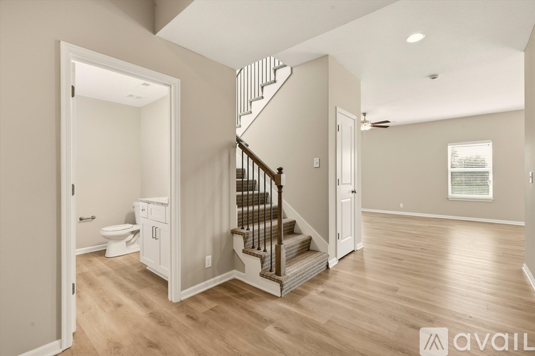 9135 Southwest 2nd St 4 Beds Single Family Home for Rent - Photo gallery 2