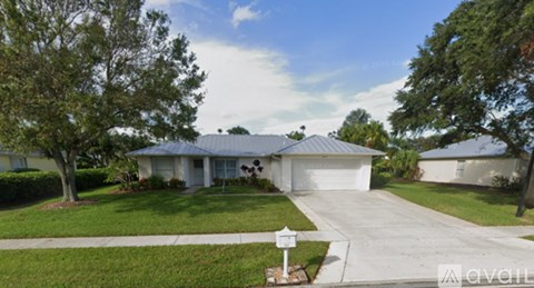 5220 3Rd Manor 3 Beds Apartment for Rent