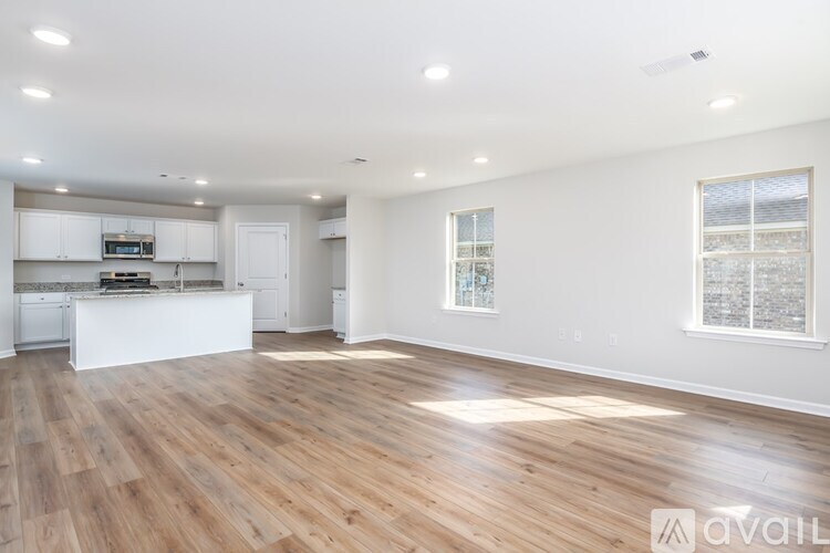 605 Ridgeland Rd 3 Beds Single Family Home for Rent - Photo gallery 3