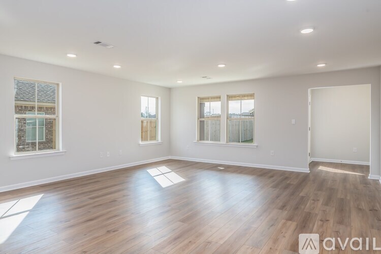 605 Ridgeland Rd 3 Beds Single Family Home for Rent - Photo gallery 4