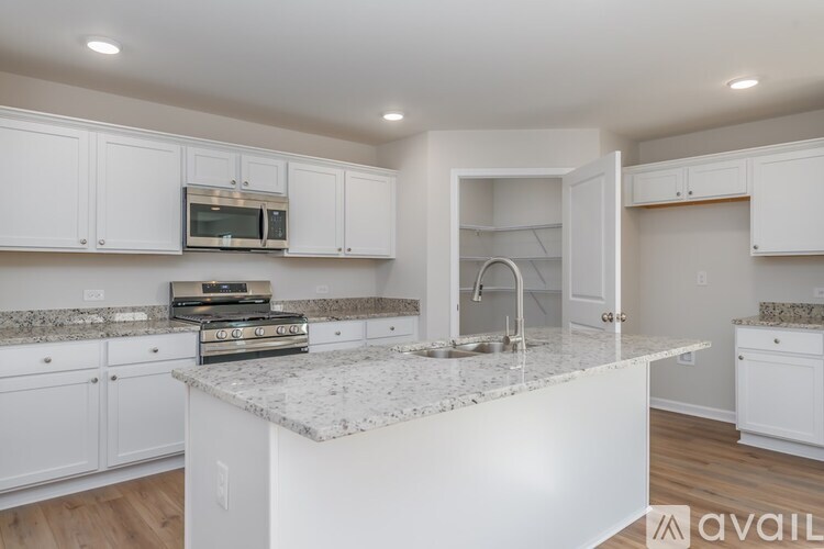 605 Ridgeland Rd 3 Beds Single Family Home for Rent - Photo gallery 5