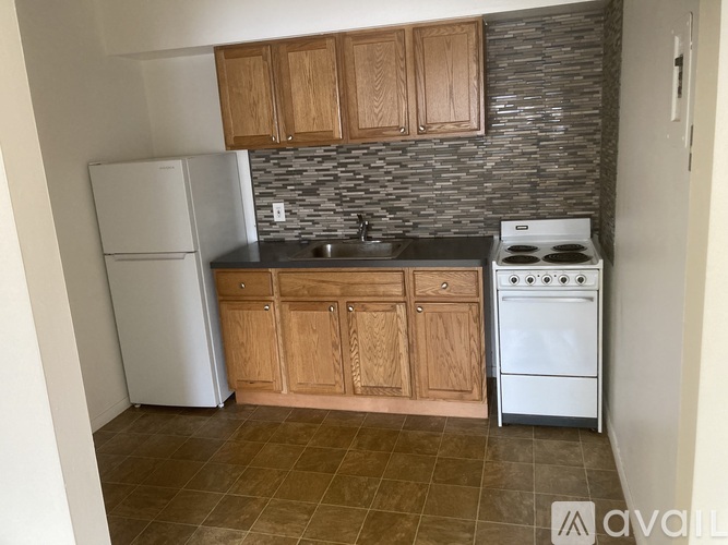 17939 Lakeshore Blvd 1 Apartment for Rent - Photo gallery 3