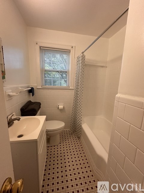 2616 Locust St 3 Beds Apartment for Rent