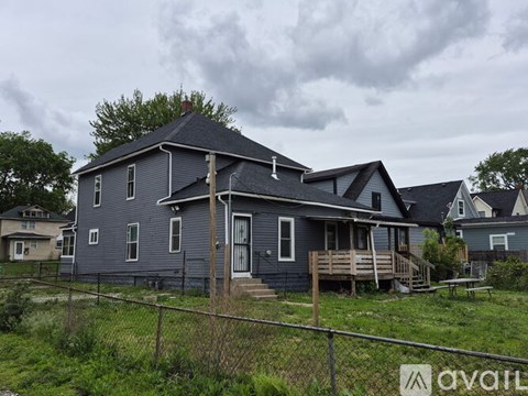 159 S Elder Ave 2 Beds Apartment for Rent