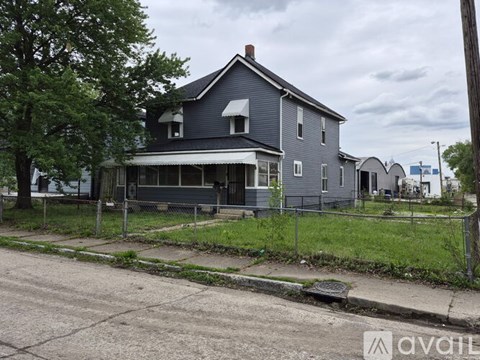 159 S Elder Ave 2 Beds Apartment for Rent