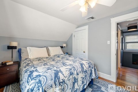 16 Longfellow Road 2 Beds Apartment for Rent