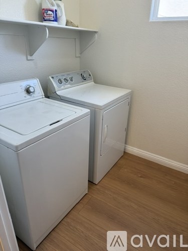 41410 Juniper Street 2 Beds Apartment for Rent