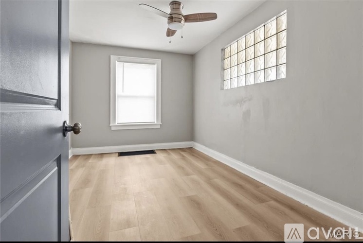2123 69th St 3 Beds Single Family Home for Rent - Photo gallery 2