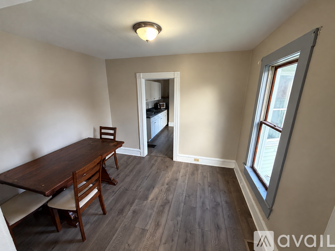 637 Baldwin Street 3 Beds Apartment for Rent - Photo gallery 1