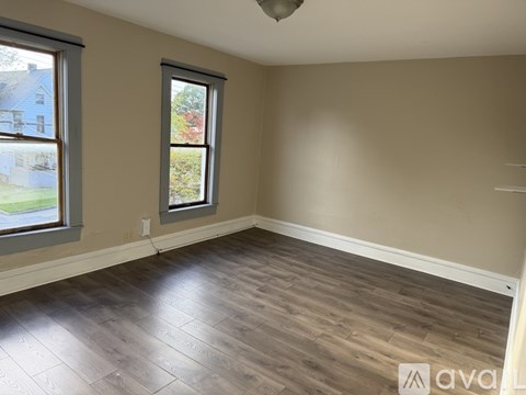 637 Baldwin Street 3 Beds Apartment for Rent
