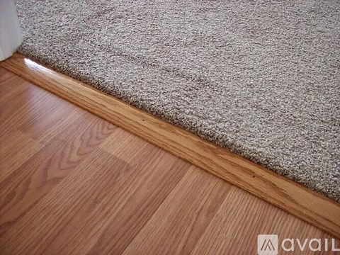 Middle Rd 2 Beds Apartment for Rent