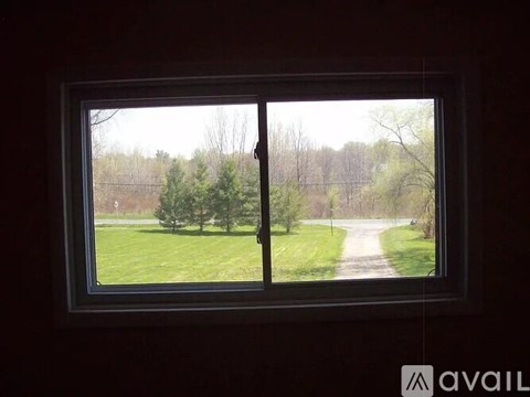 Middle Rd 2 Beds Apartment for Rent